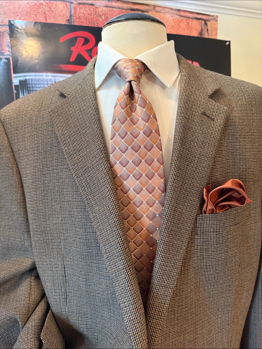 Chaps Brown Houndstooth Sport Coat with Brown Satin Lining